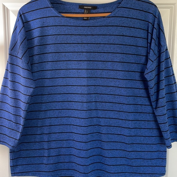 Forever 21 Size L - Picture 2 of 12